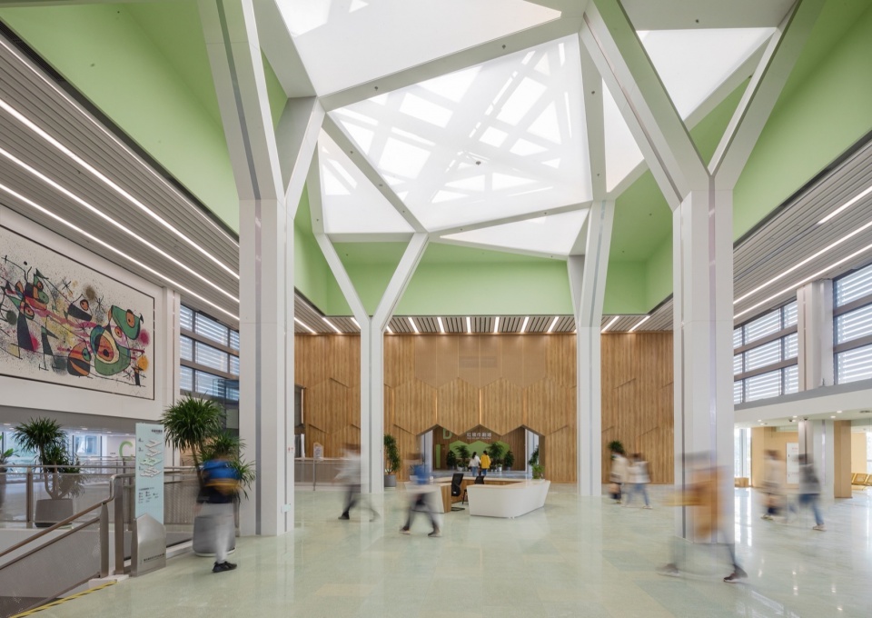 青少年大堂©苏圣亮 Lobby of Adolescent Activity Center © Su Shengliang