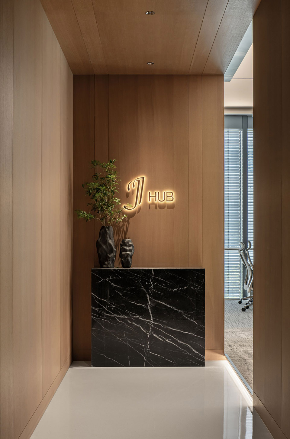 Jiaming Office Business Center, Beijing by MARS Studio - 谷德设计网