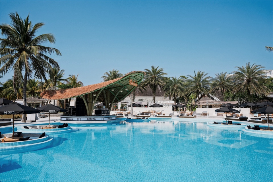 DEDECO Beach Club Basistudio