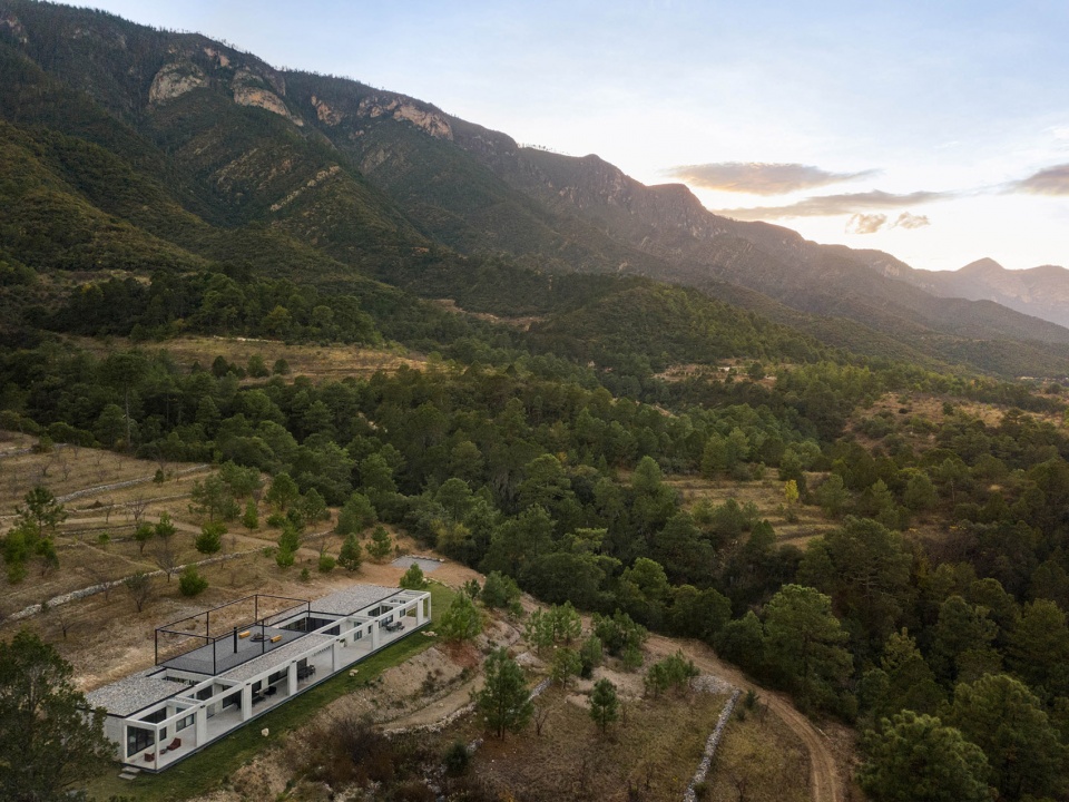 casa en la sierra de arteaga by s ar