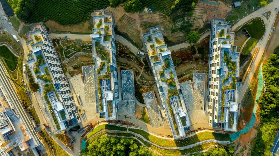 Valley student apartment of Jingdezhen Vocational University of Art by THAD