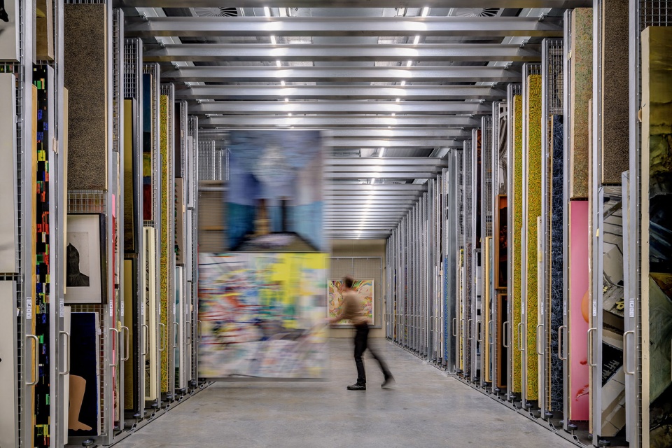 dangrove art storage facility by tzannes