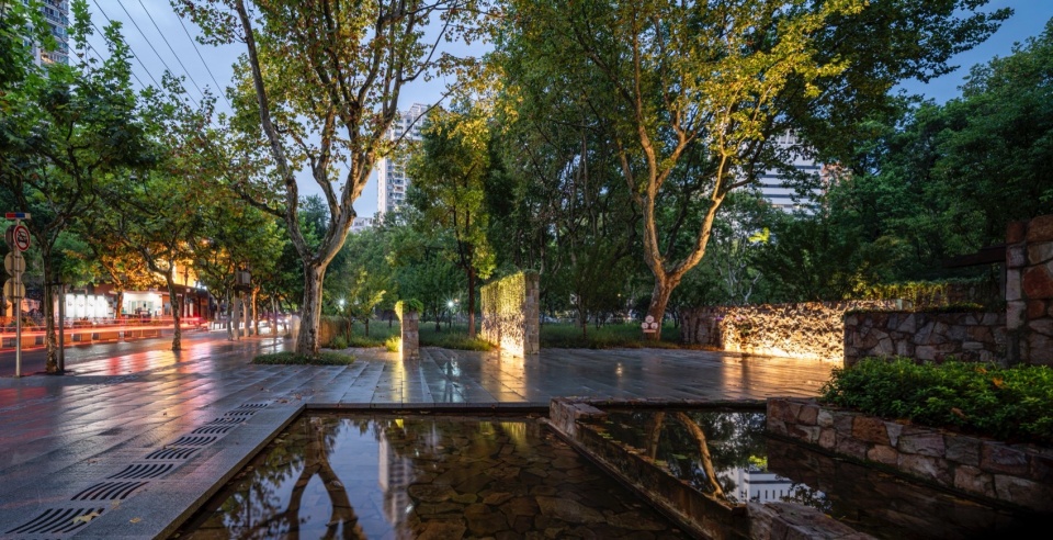 renovation of peace parks gate 6 entrance on tianbao road by atelier z