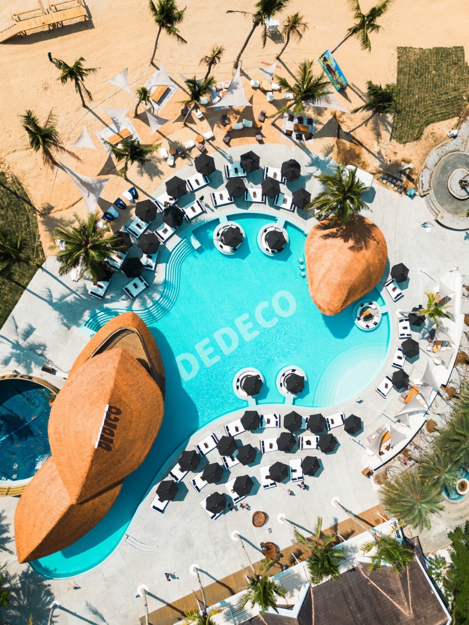 DEDECO Beach Club Basistudio