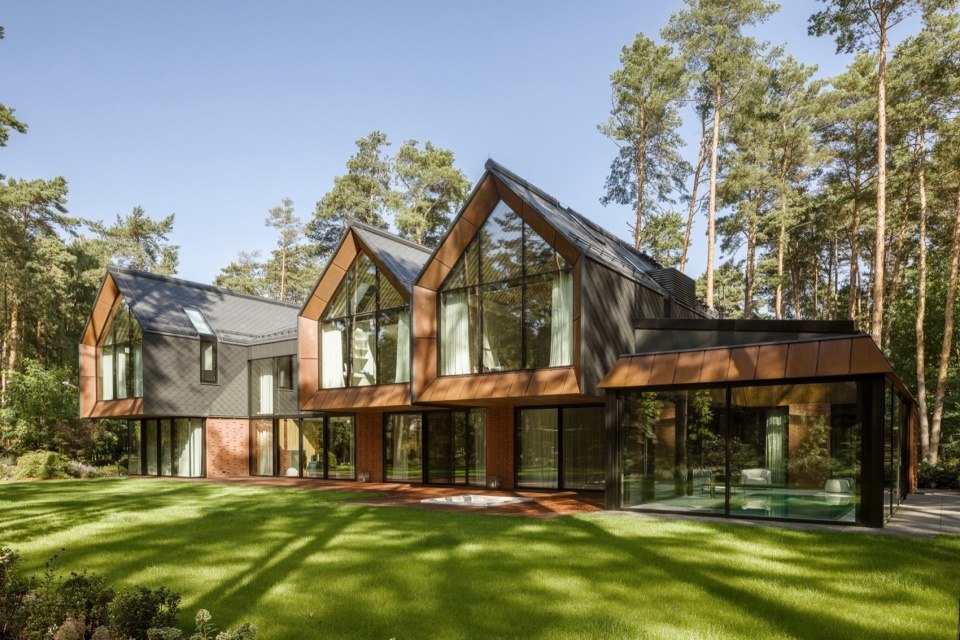 Residence of Levitating Houses by Exterio architectural studio Hola Design
