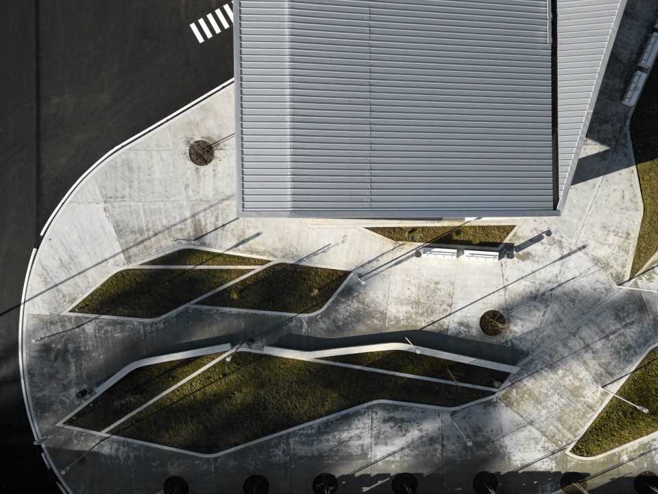 interface de transportes lourosa fiaes by atelier darquitectura lopes da costa