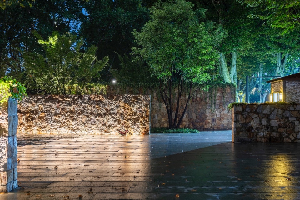 renovation of peace parks gate 6 entrance on tianbao road by atelier z
