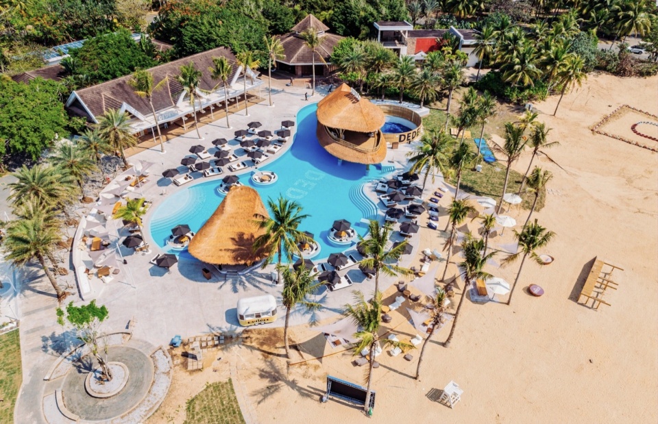 DEDECO Beach Club Basistudio u8b