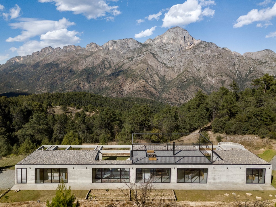 casa en la sierra de arteaga by s ar