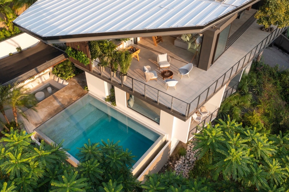 Makai Villas by Studio Saxe