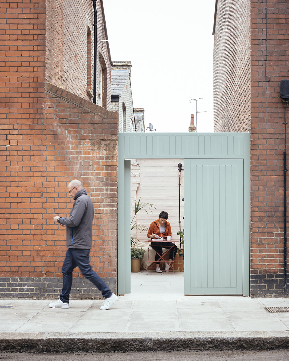 house for a doctor bethnal green by whittaker parsons