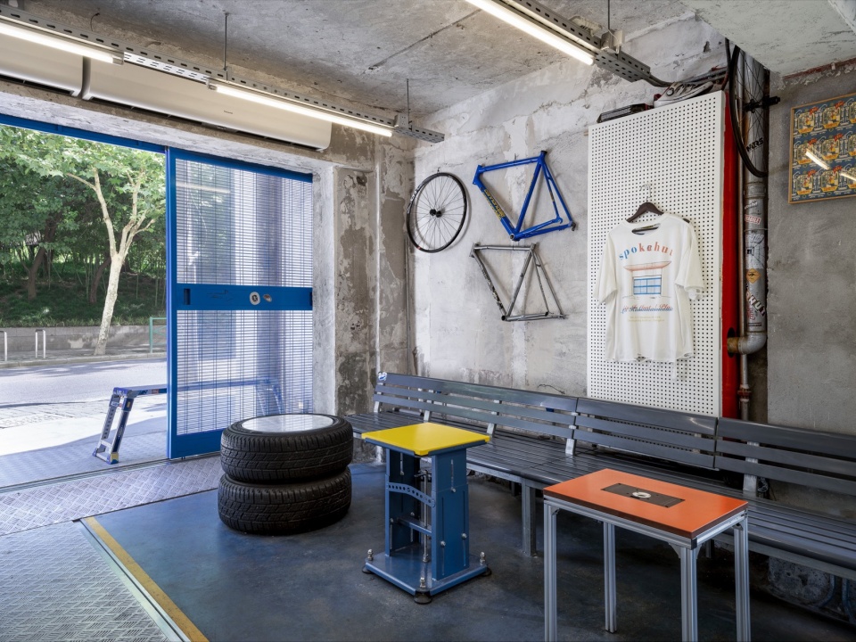 SPOKE BEVERAGE ROOM OFFICE COASTLINE