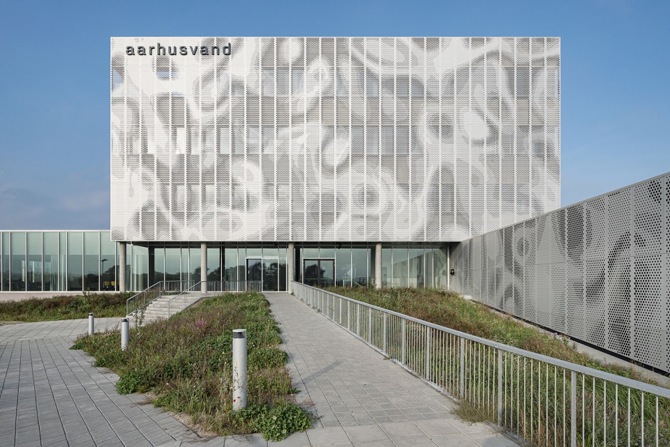 aarhus vand headquarters by cebra