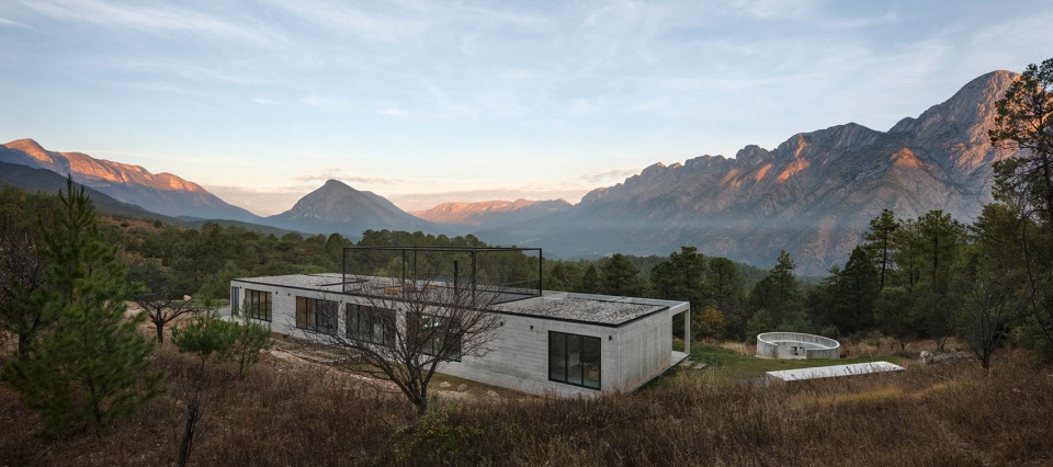 casa en la sierra de arteaga by s ar