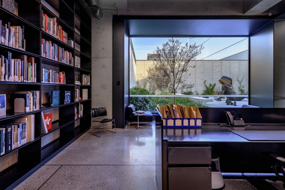 dangrove art storage facility by tzannes