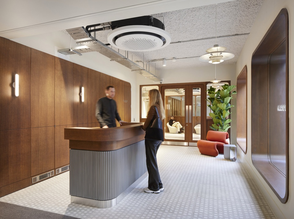 45 whitfield street retrofit by dmfk architects