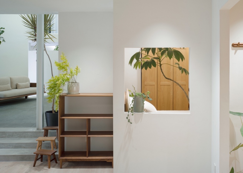 Hexagonal Court Homer Shop Office by Jin Qiuye Studio