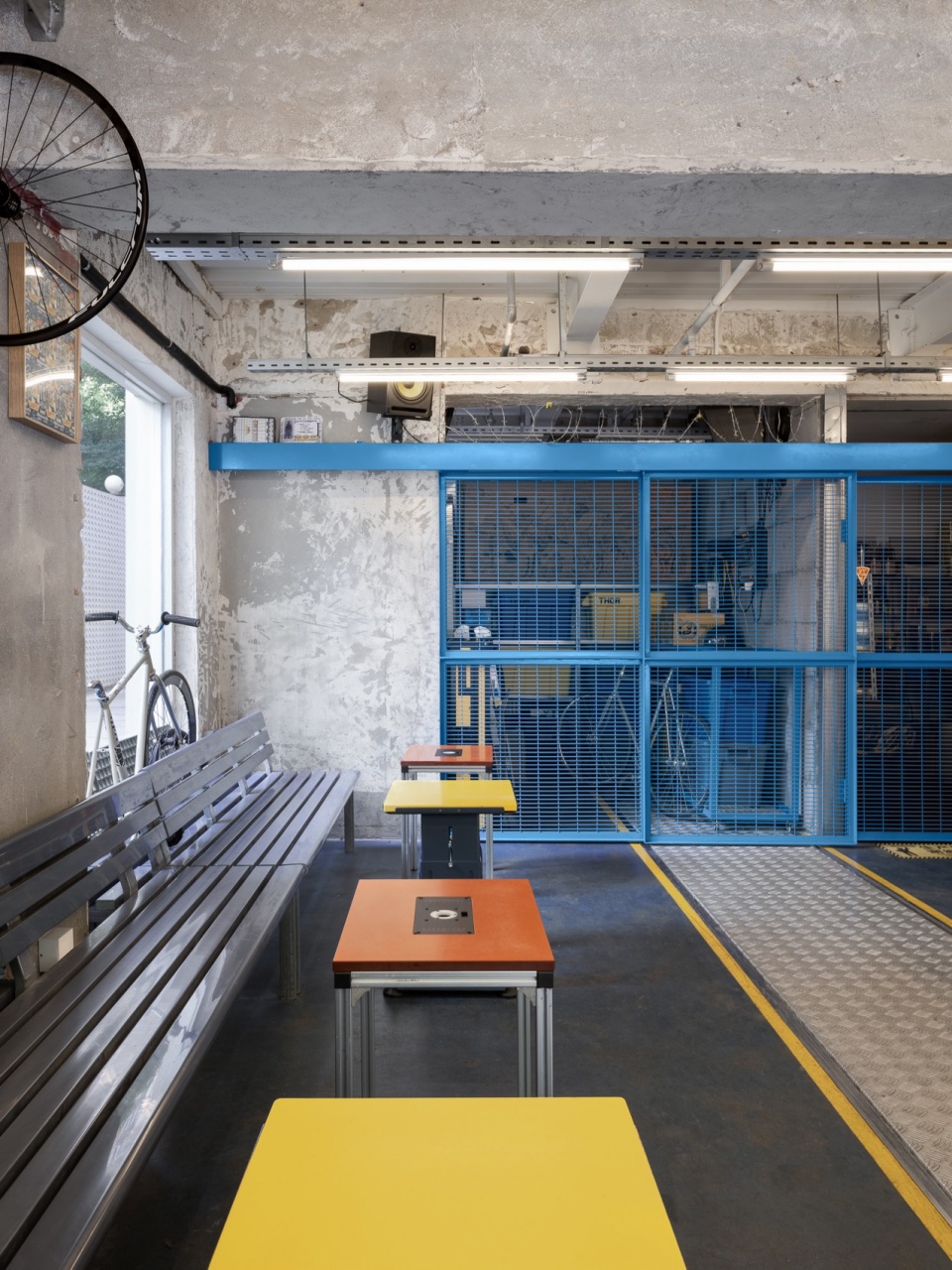 SPOKE BEVERAGE ROOM OFFICE COASTLINE