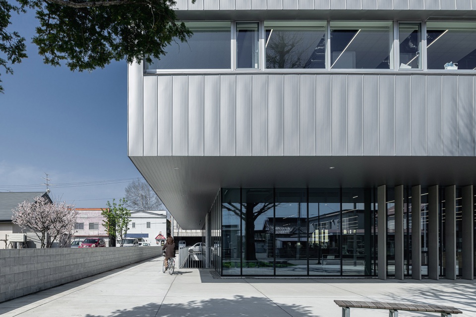 memuro town hall by atelier bnksozo sekkeisha