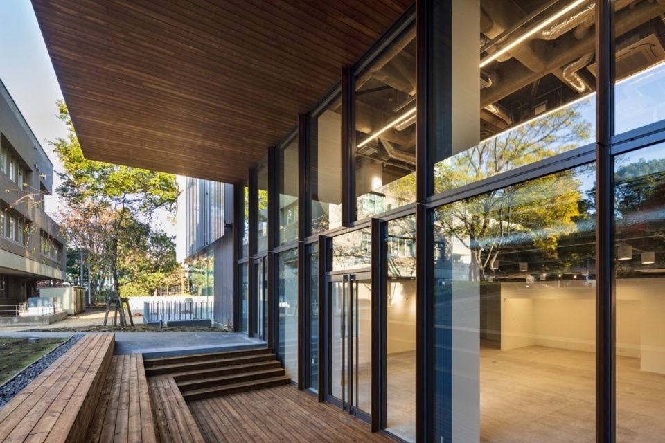 Tokyo University of the Arts Campus Grand Design Promotion and Facility Section by Kengo Kuma Associates
