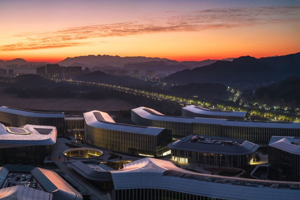 Hangzhou Alibaba DAMO Nanhu Industry Park by Aedas