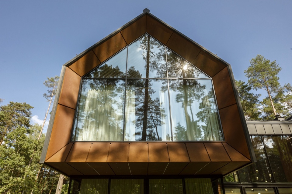 Residence of Levitating Houses by Exterio architectural studio Hola Design