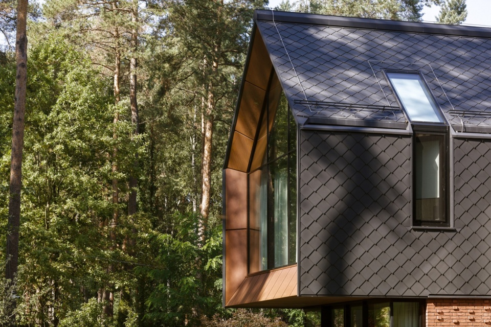 Residence of Levitating Houses by Exterio architectural studio Hola Design