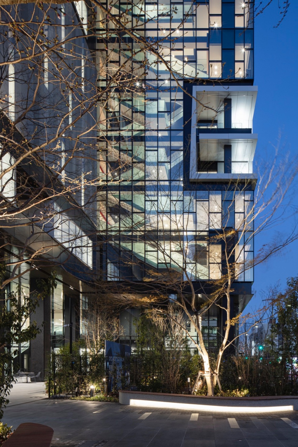 Senshu University Kanda Campus by Nikken Sekkei Ltd