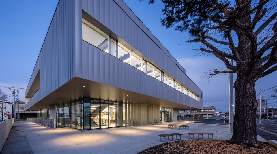 memuro town hall by atelier bnksozo sekkeisha