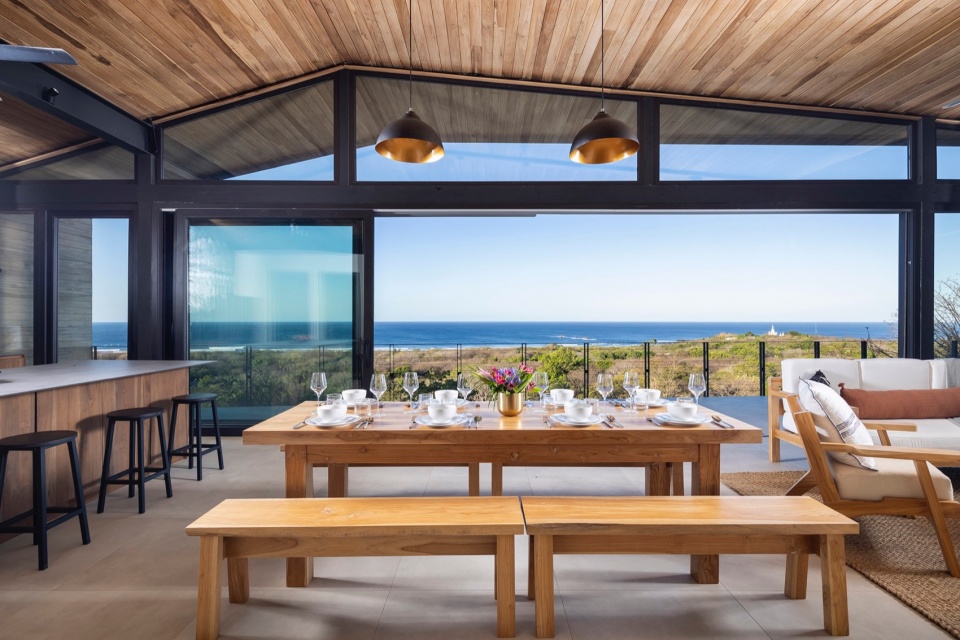Makai Villas by Studio Saxe