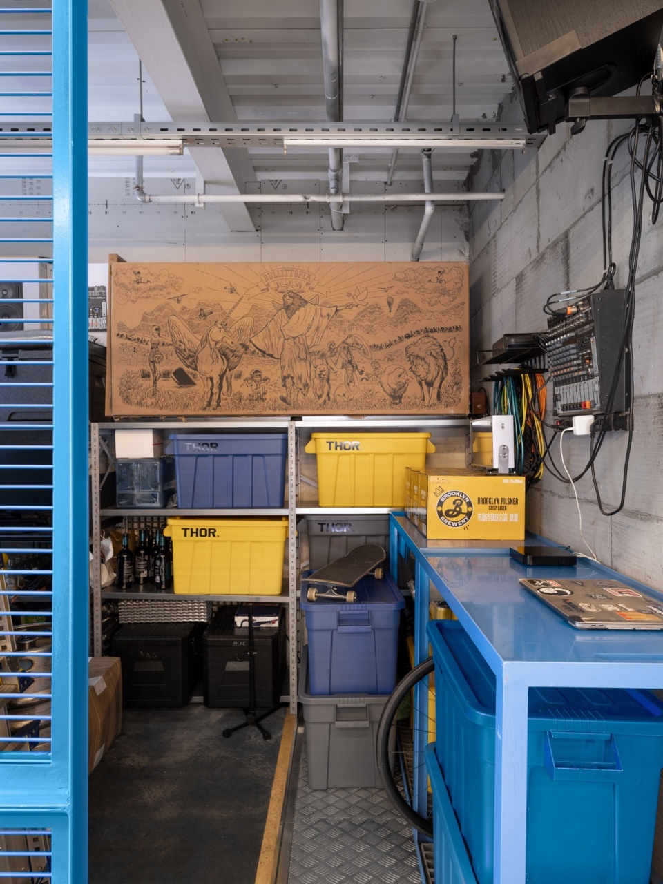 SPOKE BEVERAGE ROOM OFFICE COASTLINE