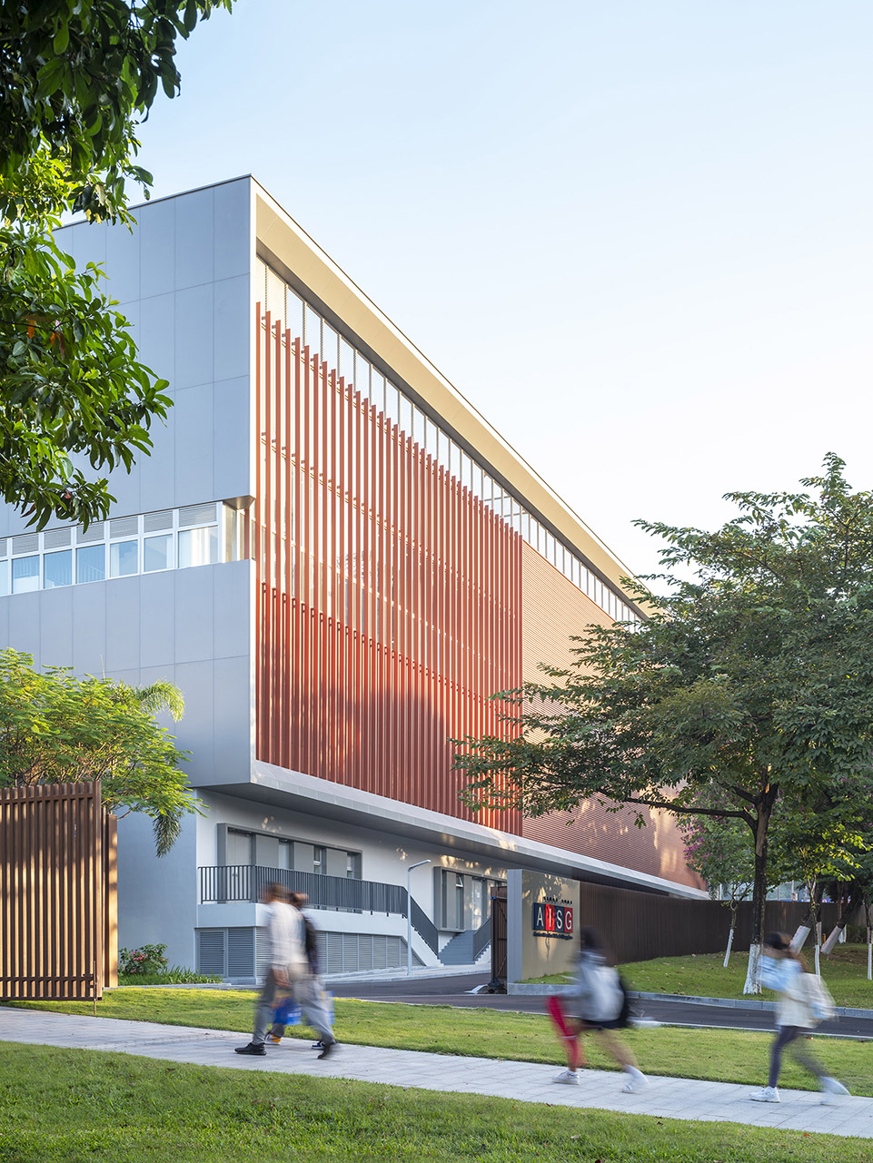 american international school of guangzhou by perkins will