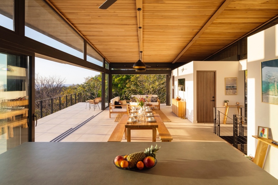 Makai Villas by Studio Saxe