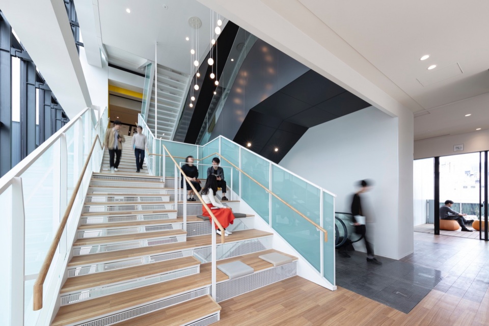 Senshu University Kanda Campus by Nikken Sekkei Ltd