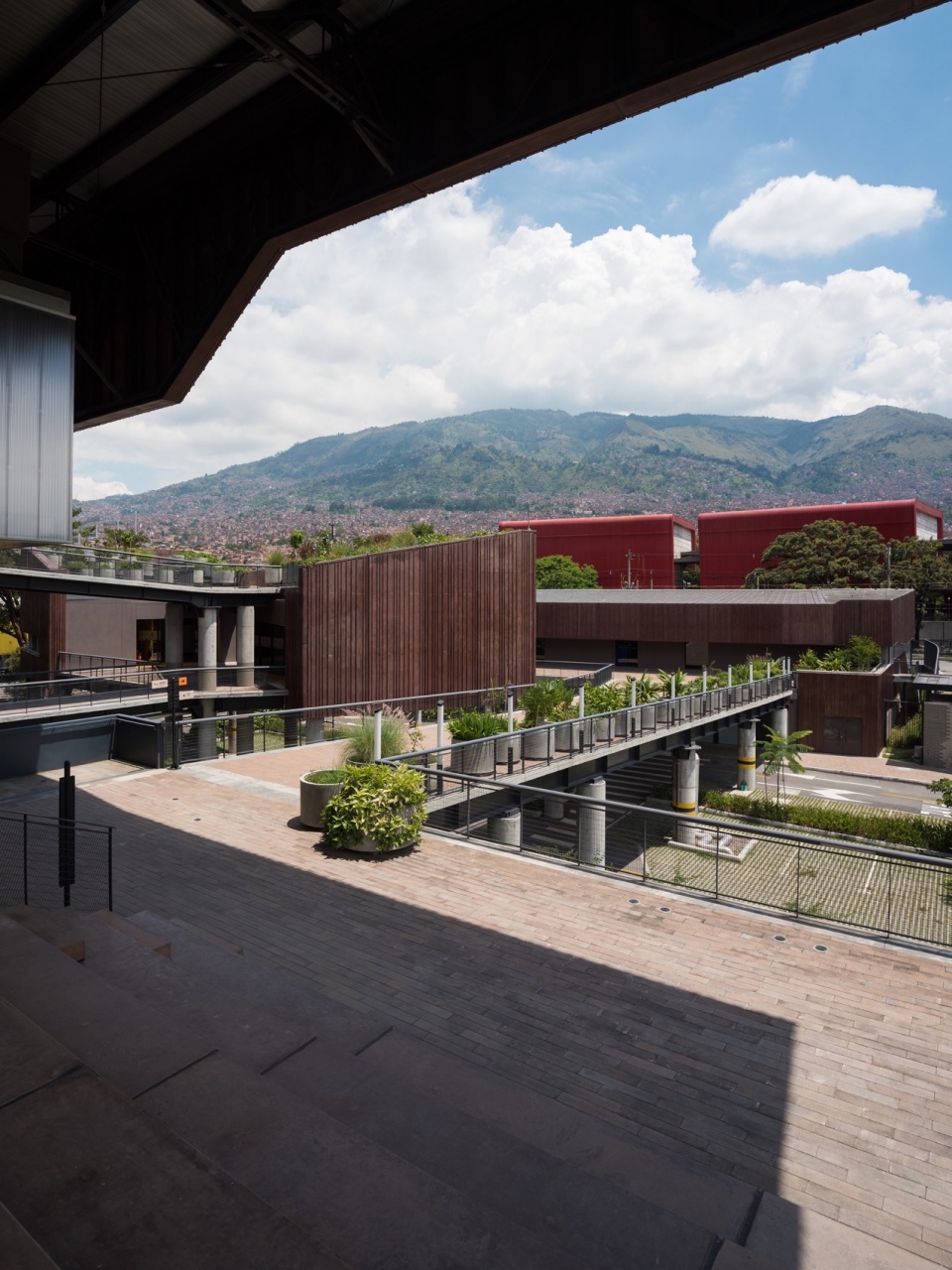 mova teachers innovation center by opus