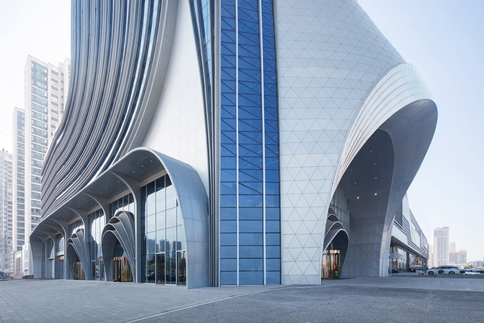 panzhou internatuinal hotel by shing partners design group