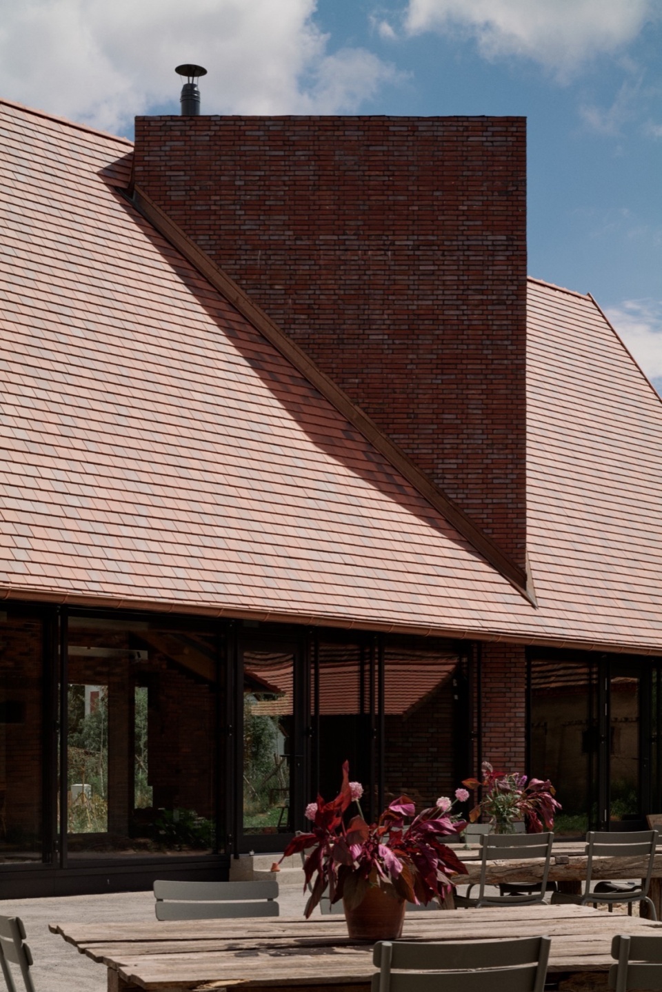 MICHELBERGER FARM by Sigurd Larsen Architects