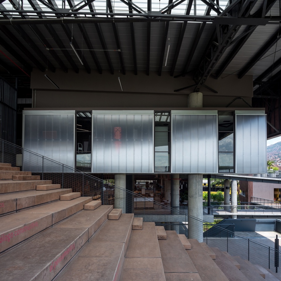 mova teachers innovation center by opus
