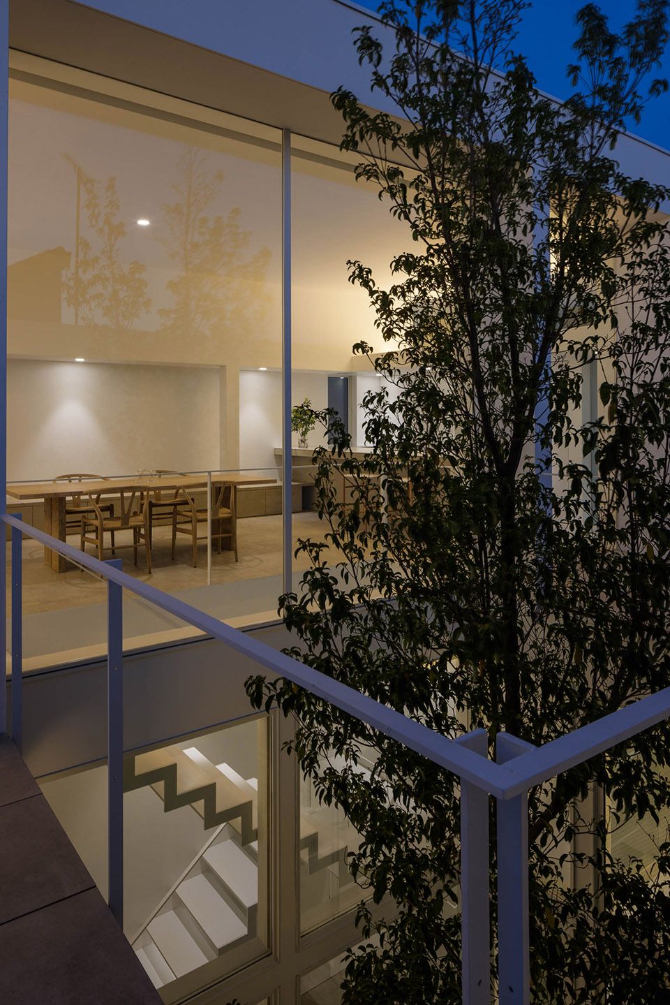 Courtyard House without Second Floor by Takuro Yamamoto Architects