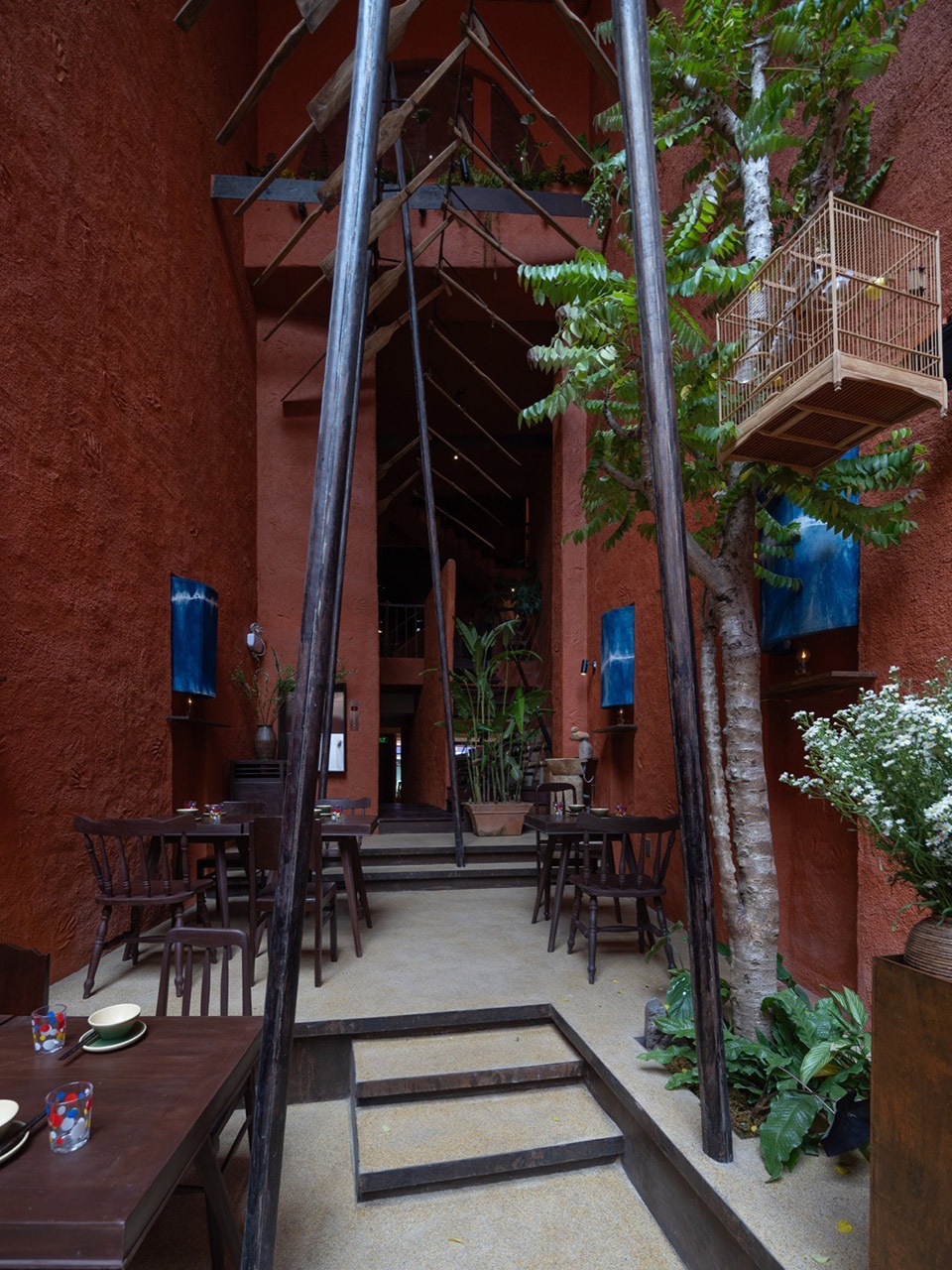 MAM RESTAURANT by SAWADEESIGN