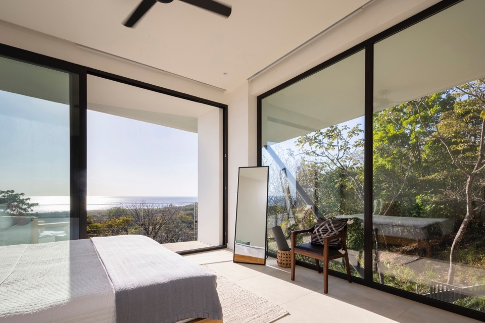 Makai Villas by Studio Saxe