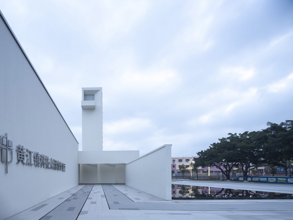 dongguan huangjiang science and technology park urban exhibition hall by tianhua