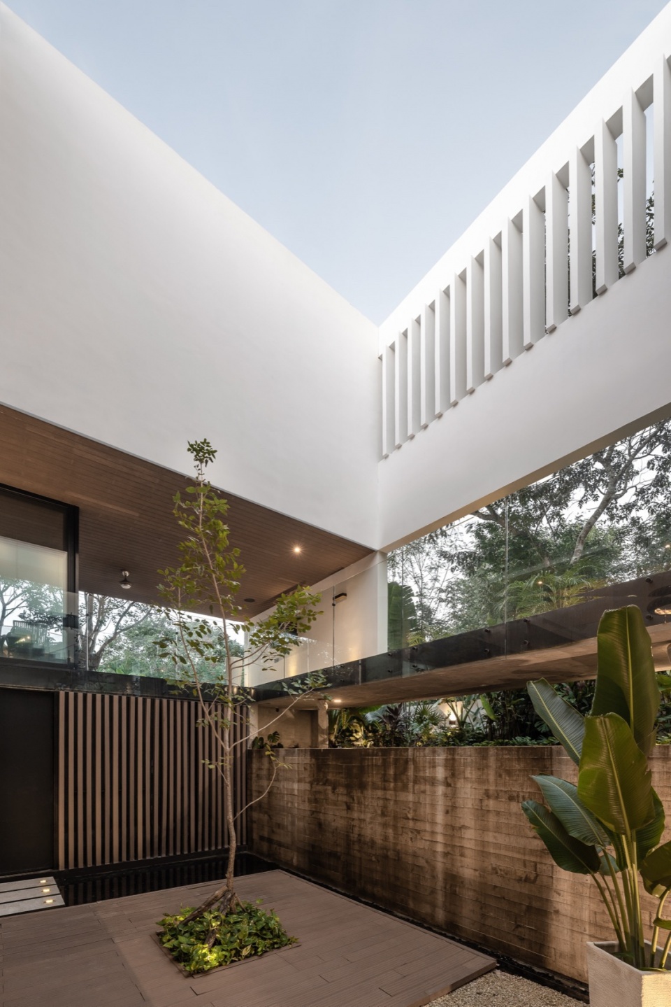 casa mulix by arkham project