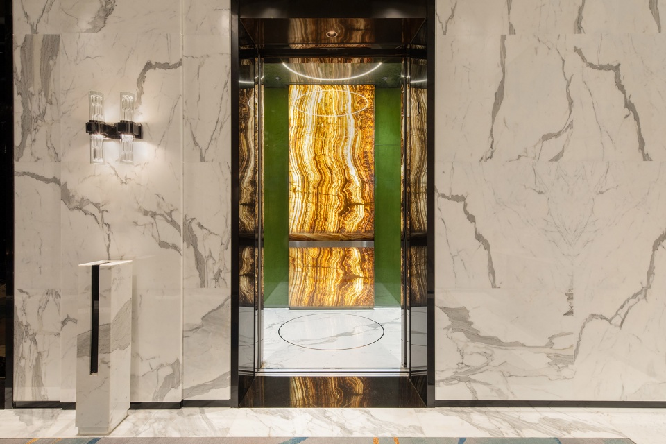 panzhou internatuinal hotel by shing partners design group