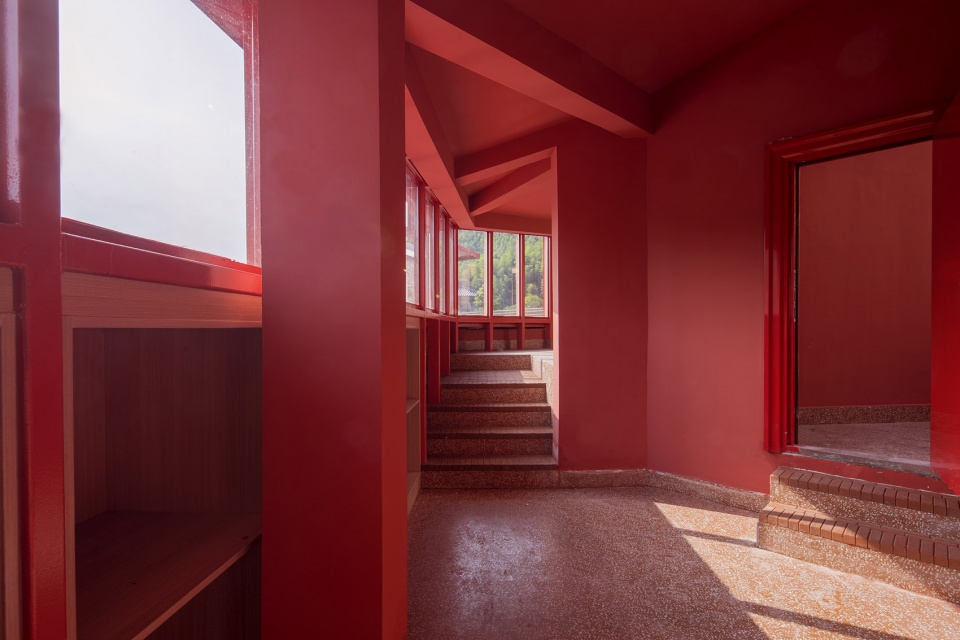 red note house on the horizon china by li wenxi architects