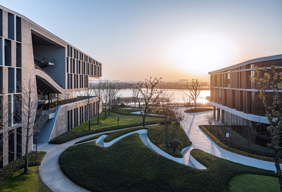 southern subject innovation research center by tjad