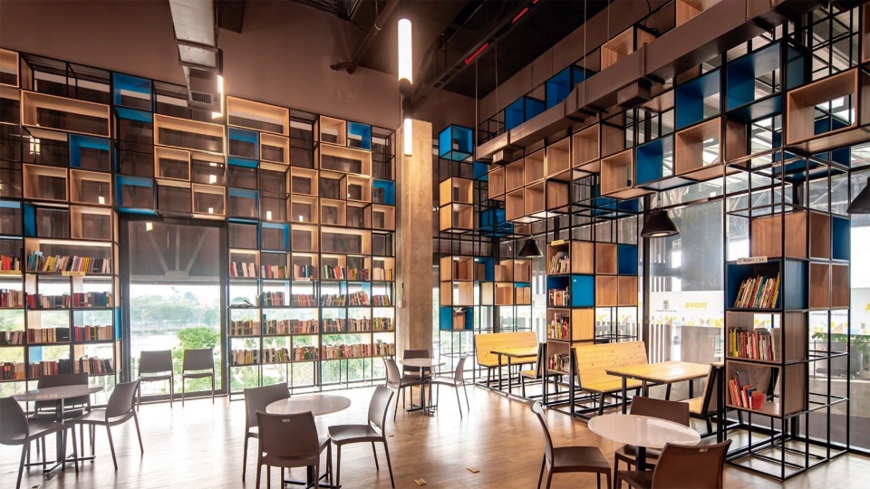 mova teachers innovation center by opus