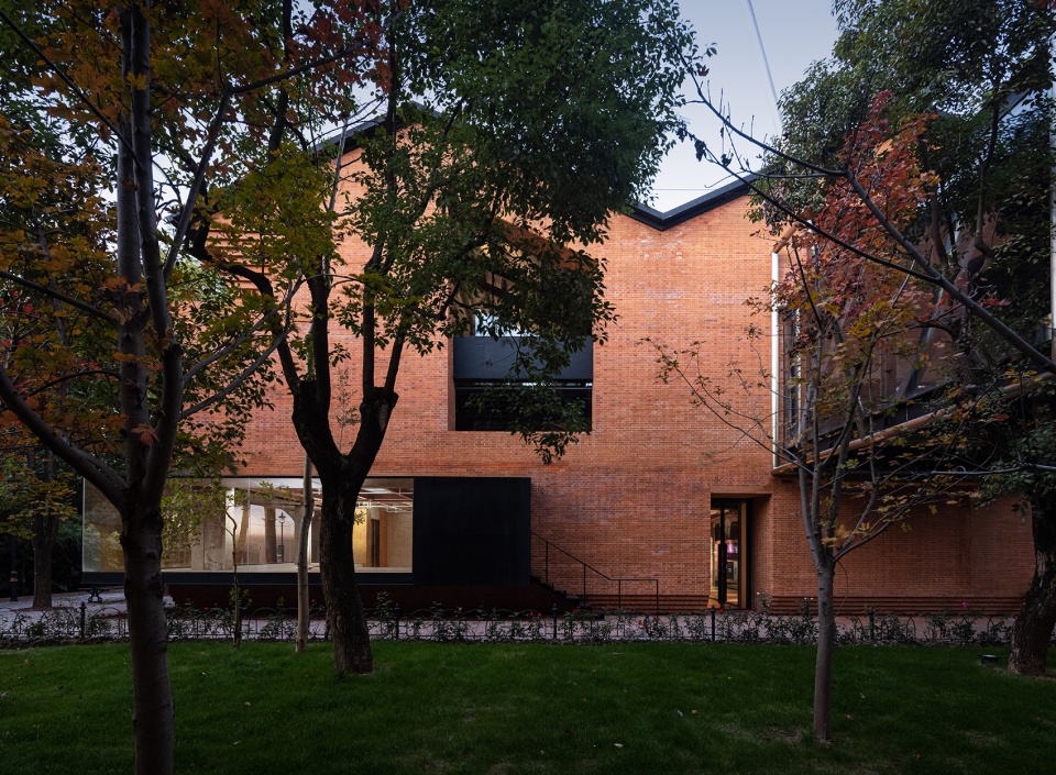 power workshop by benzhe architecture design