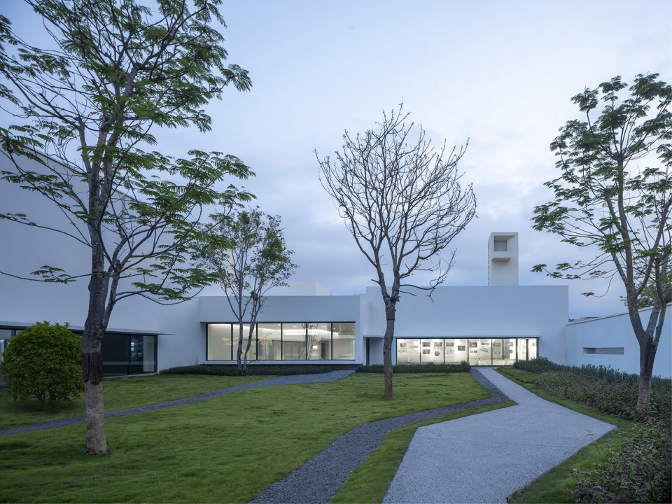 dongguan huangjiang science and technology park urban exhibition hall by tianhua
