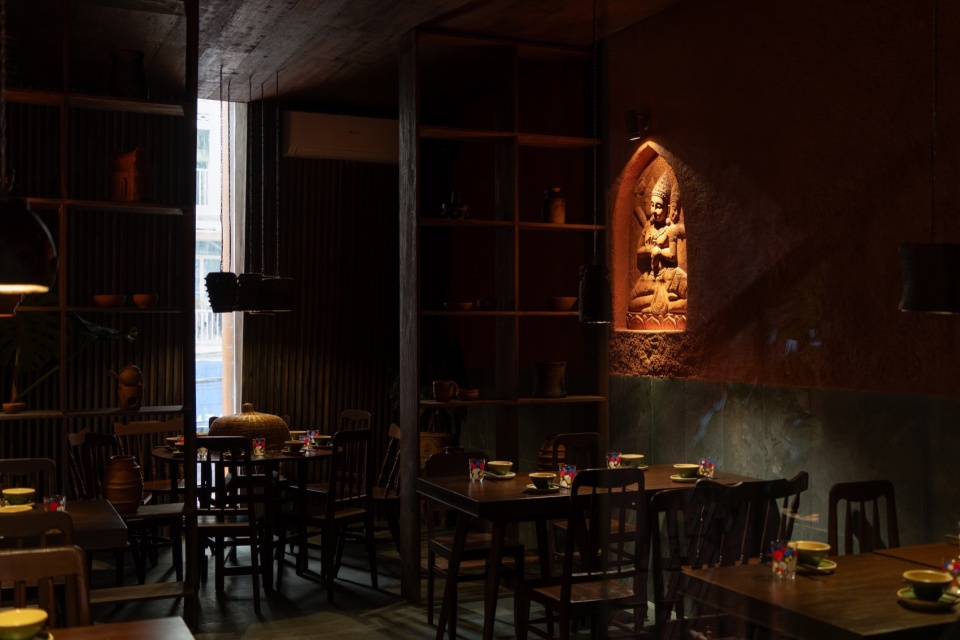 MAM RESTAURANT by SAWADEESIGN